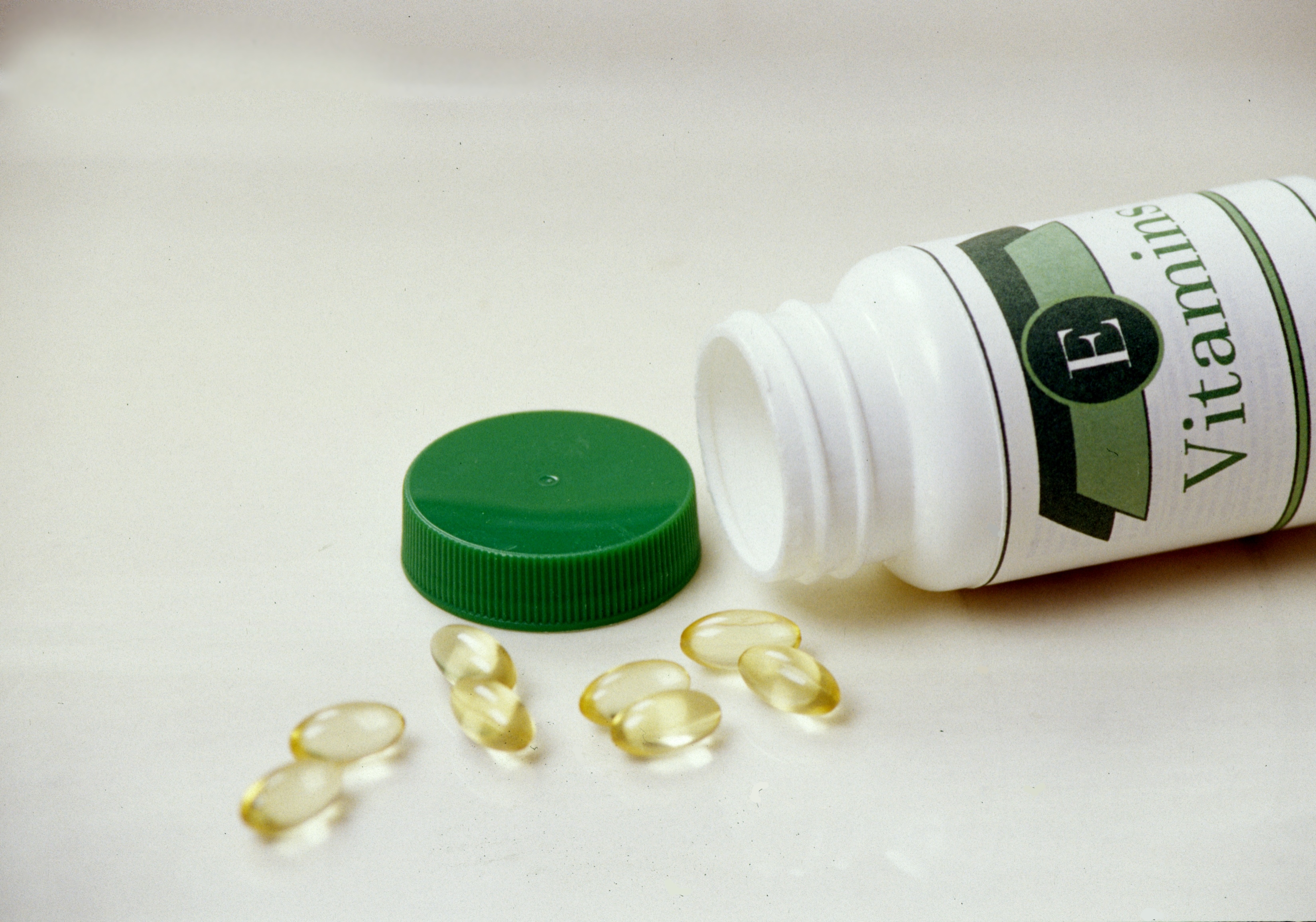 Vitamins and Dogs, Cats Vitamin Toxicity in Dogs and Cats